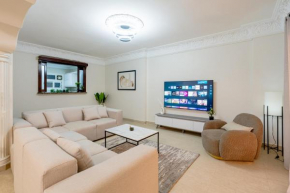 Luxurious Duplex Central Cairo with Side Nile View